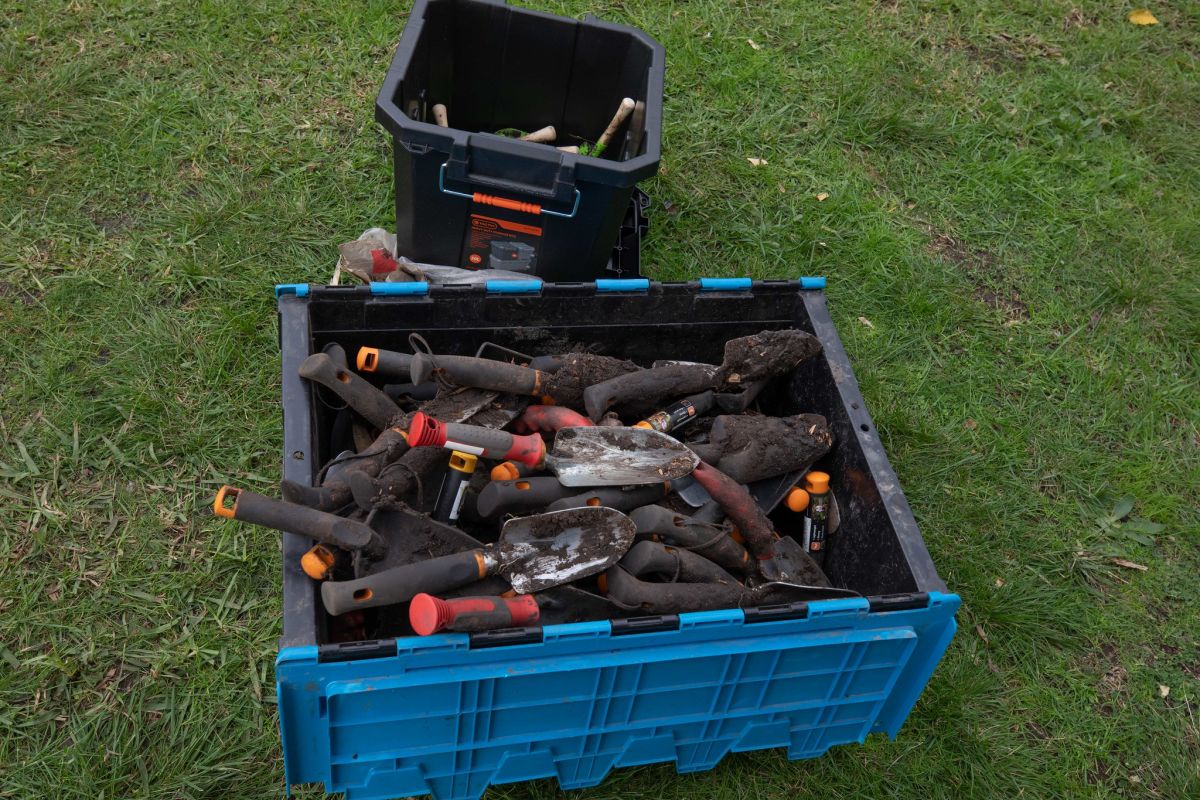 Community planting day at Moonee Ponds Creek, June 2022