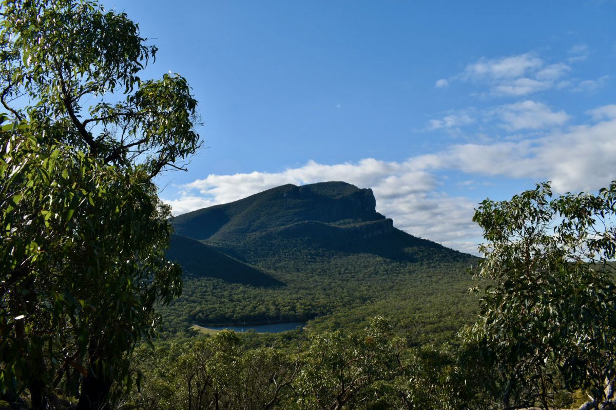 An image of a mountain landscape of the southern Grampians National Park by Vanessa Lucy.